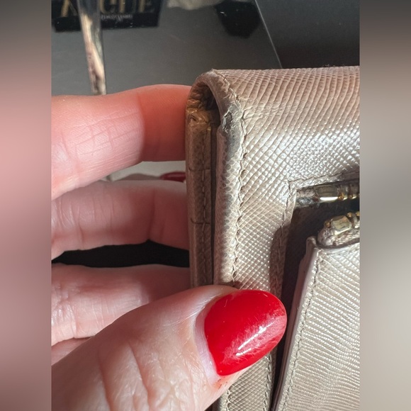 Prada wallet - Picture 13 of 15